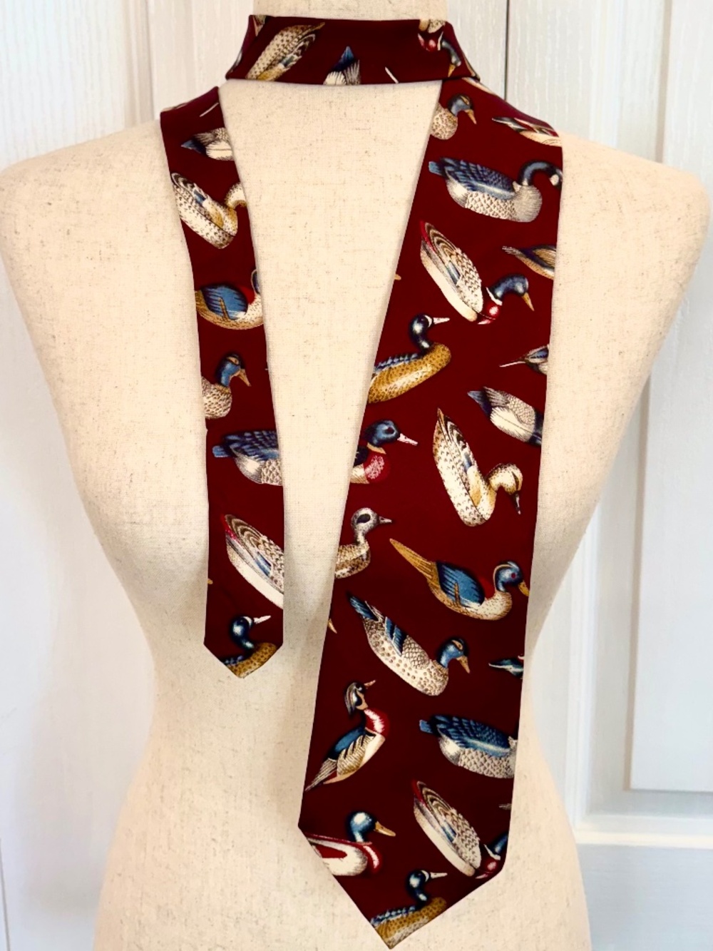 Men's, Tall 62", Silk Tie by Ducks Unlimited, Burgundy, Various Sitting Ducks